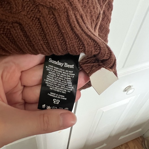 SOLD Sunday Best Peggy V Neck Sweater Cognac - Picture 5 of 5